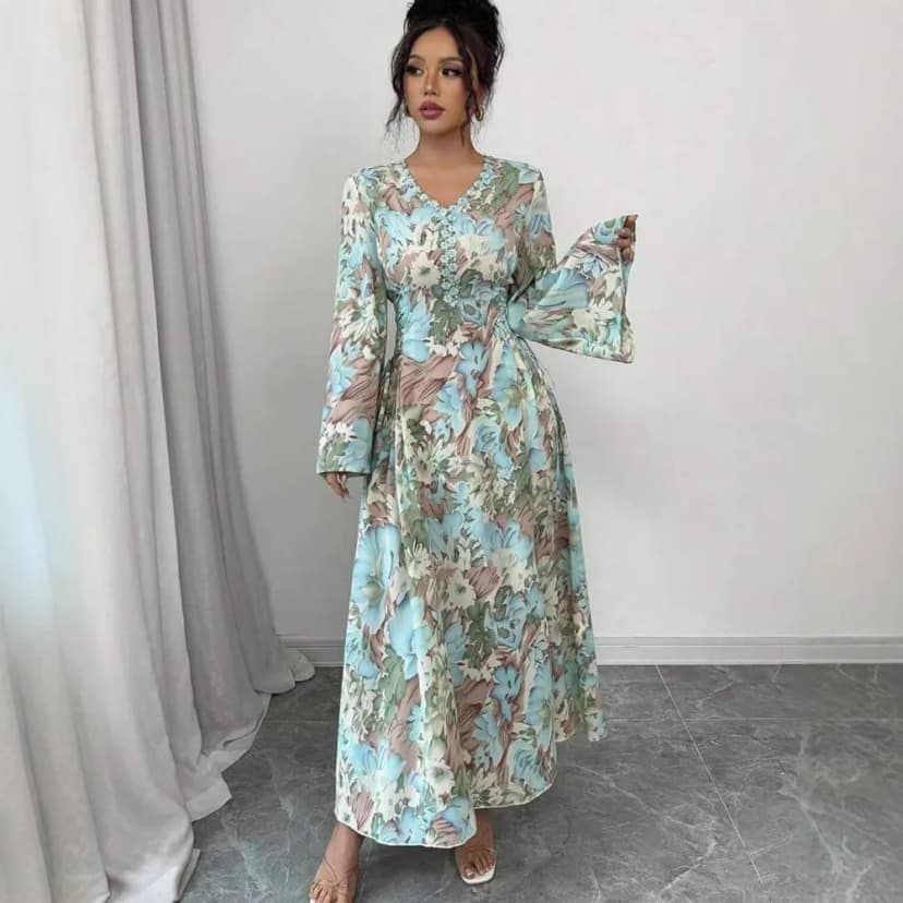 Elegant blomsterprintet Abaya-kjole med trompetærmer - Beskeden islamisk beklædning