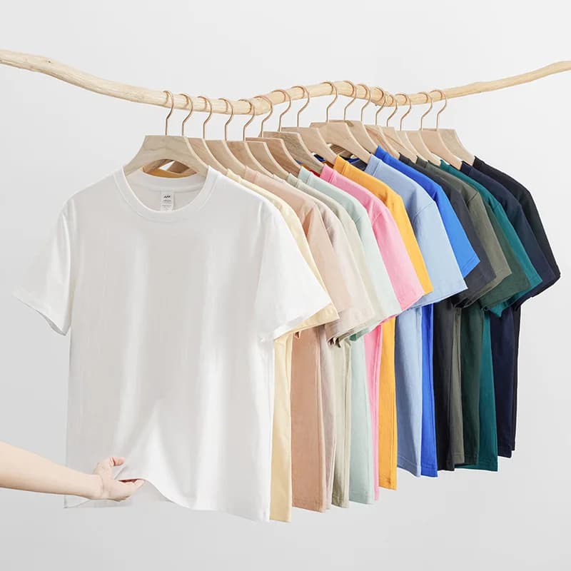 Unisex-T-Shirt aus 100 % Baumwolle – atmungsaktiv und individuell gestaltbar